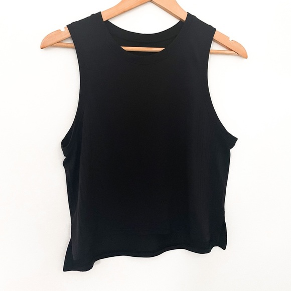 𝅺LULULEMON Train to be Tank in Black - Picture 7 of 16